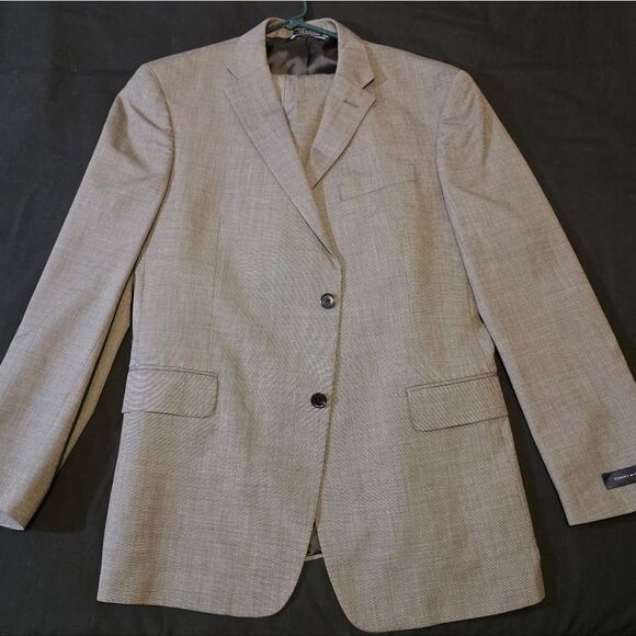 Tommy Hilfiger Gray Suit  Mens 44R - Picture 1 of 8